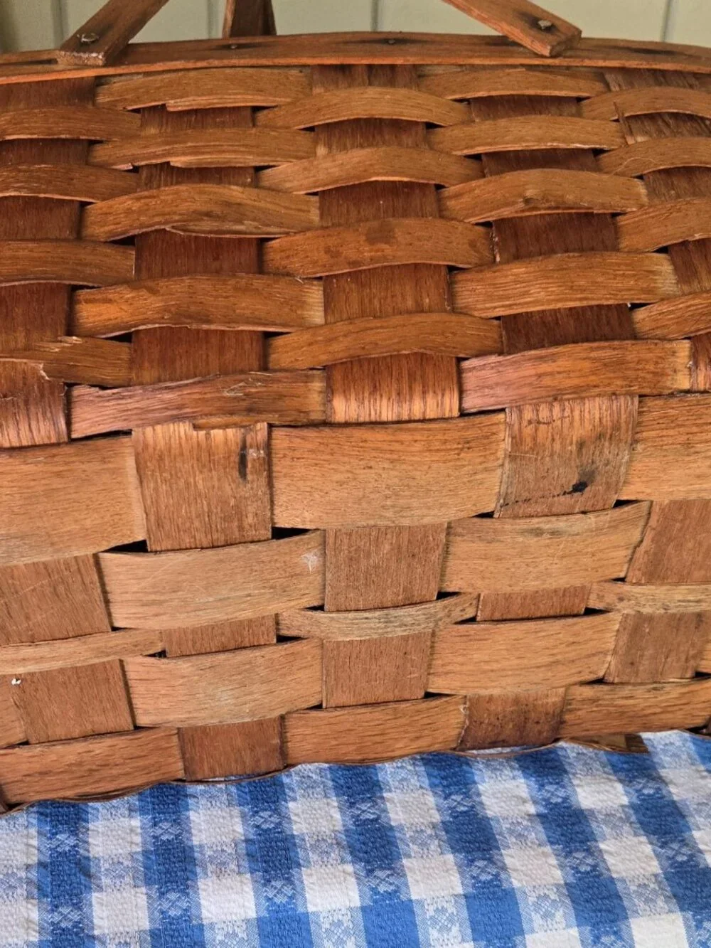 Vintage Large Wicker Picnic Basket w/ Lid & Handles